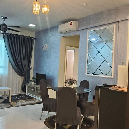 Leezahomestay Bayan Lepas Eksteriør bilde