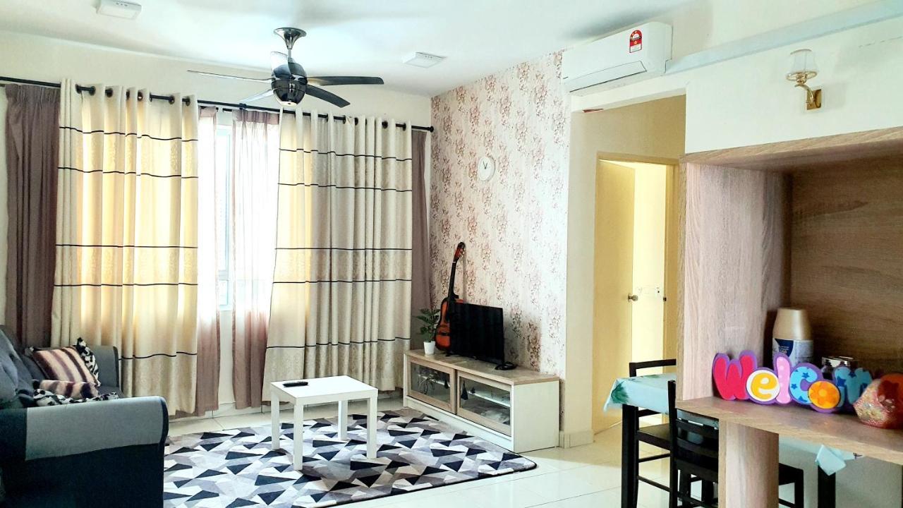 Leezahomestay Bayan Lepas Eksteriør bilde